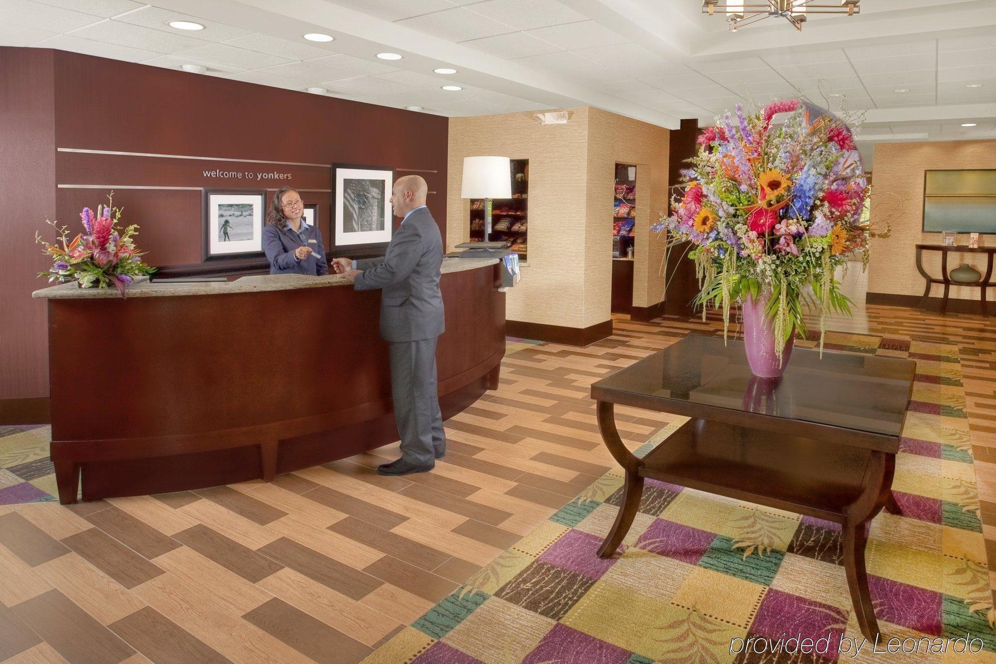 Hampton Inn & Suites יונקרס מראה פנימי תמונה